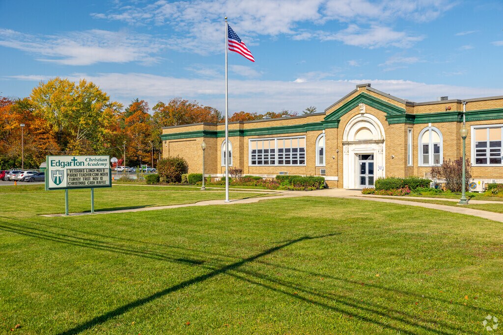 Edgarton Christian Academy provides a private faith-based education in Newfield, New Jersey.