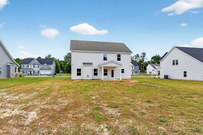 320 Pinnacle Ct, Raeford, NC 28376 - photo 5