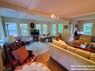 58 Longfellow Rd, Wellesley, MA 02481