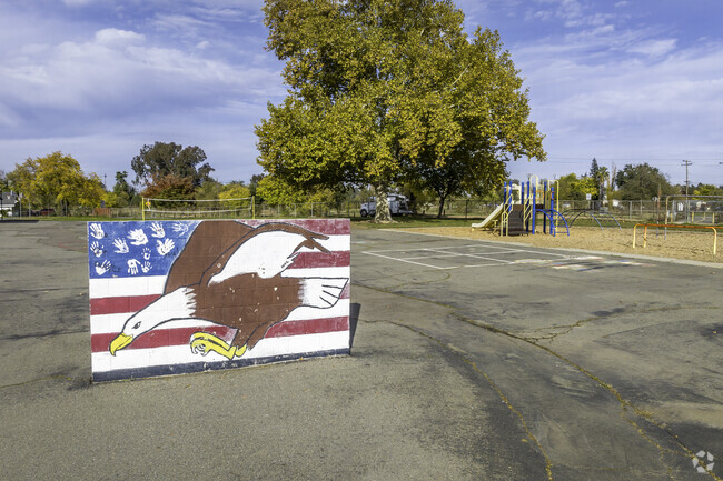 Elverta Elementary School has a student painted bald eagle mural.