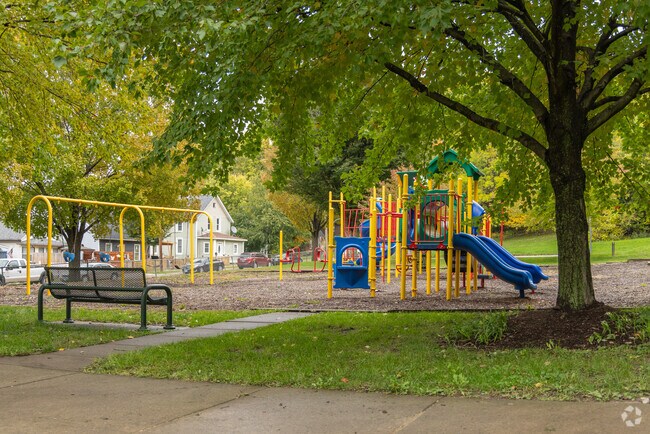 Bring the kids to the park for the day at McCandless Park in Floreciente.