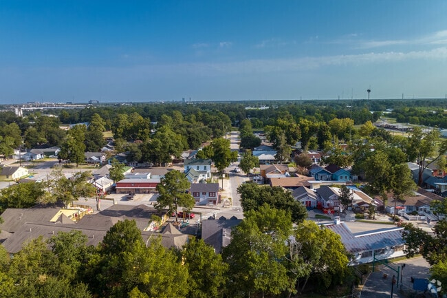 Old Town Spring offers historic buildings that date back to the late 19th century.