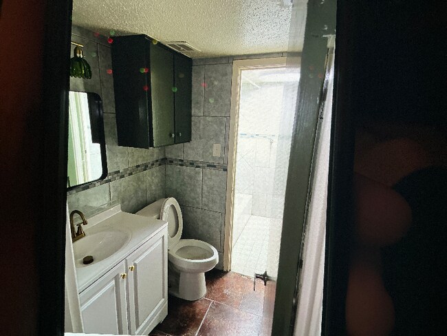 115 W Koenig Ln unit 205, Austin, TX 78751 - photo 3