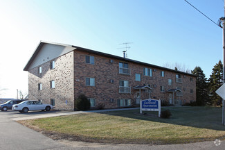 530 3rd St NE, Saint Cloud, MN 56304