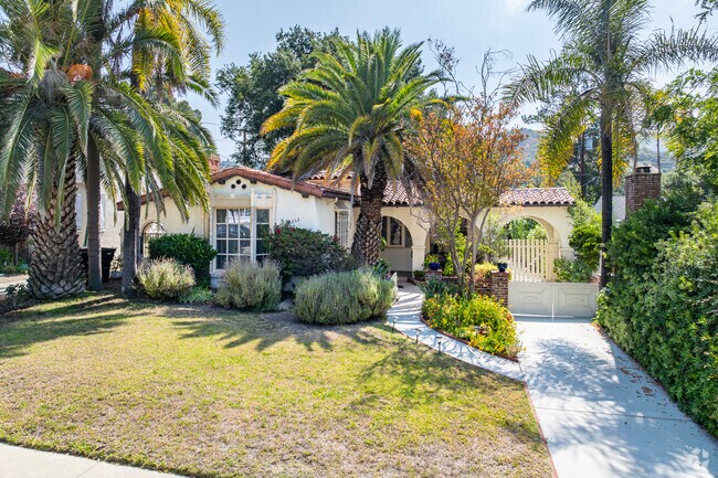Montecito Park features midcentury and Mediterranean architecture.