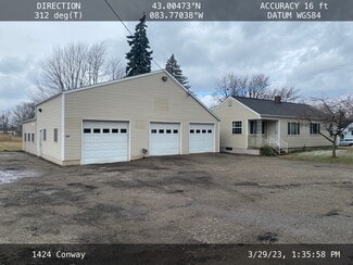 1424 Conway St, Flint, MI 48532