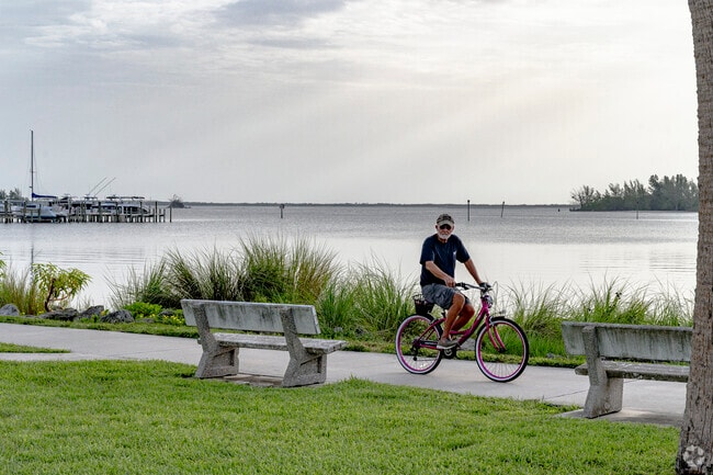 Walk, bike or jog along the water at  Riverview Park.