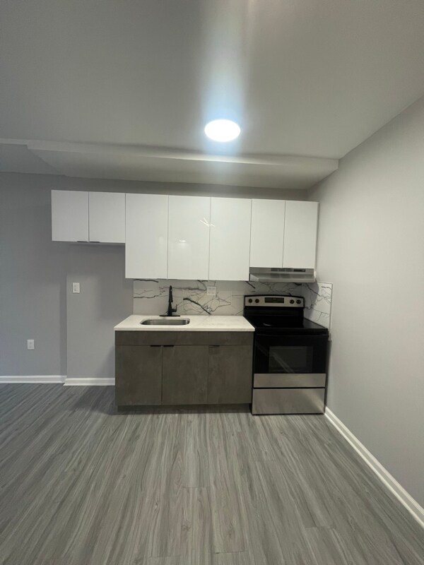 31 Gillett St, Hartford, CT 06105