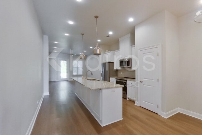 15703 Boothy Ln, Baton Rouge, LA 70817 - photo 4