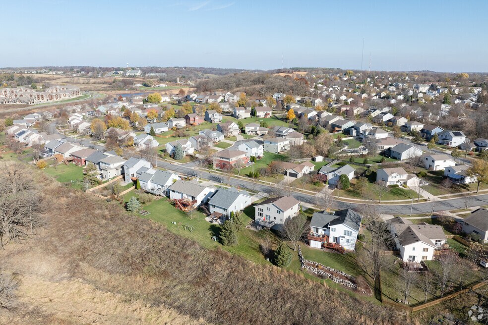 NH_CountryGrove_561863_P2_V1_02052025