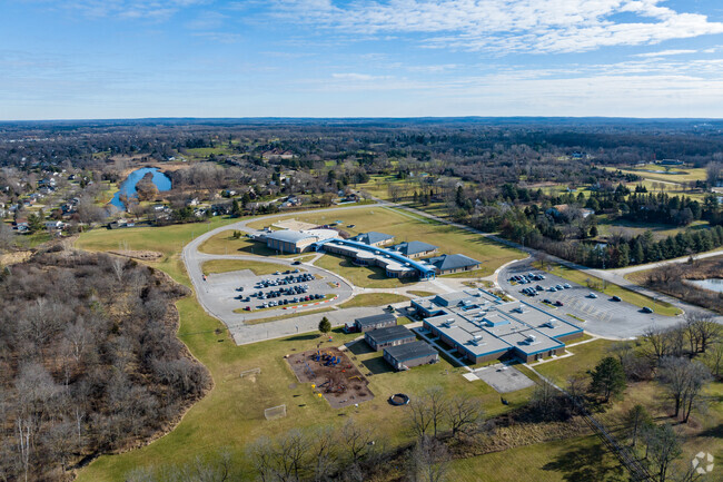 The campus of Mason Elementary School is shared with Cook Elementary School.