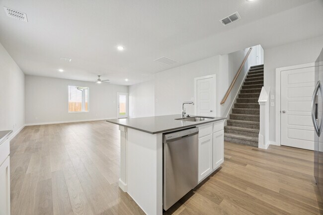 2128 Lone Star Ln unit 36658008, Seagoville, TX 75159 - photo 7