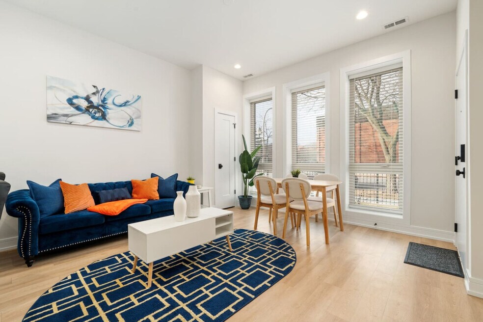 3723 S Giles Ave unit ID1228643P, Chicago, IL 60653 - photo 1