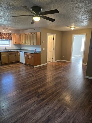 63 10th St Unit 3, Norwich, CT 06360