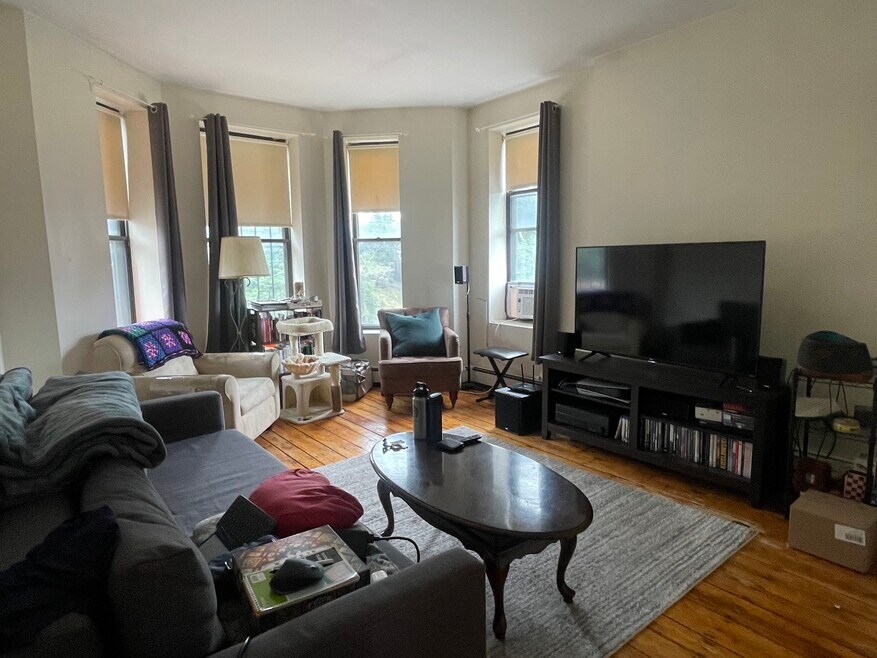 31 Fort Ave unit 2, Roxbury, MA 02119 - photo 1