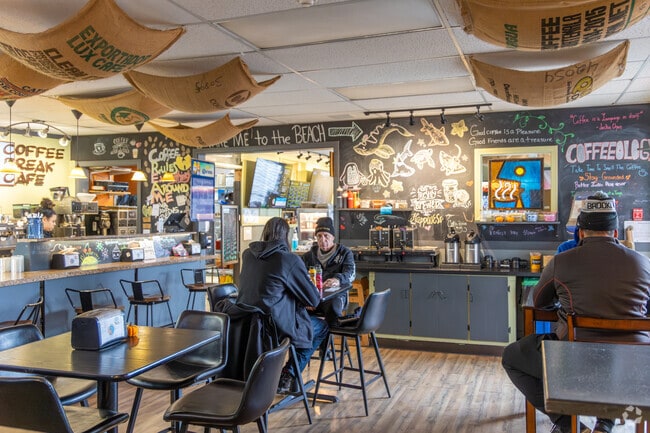 Coffee Break Cafe is a local favorite for breakfast near Hampton Beach.