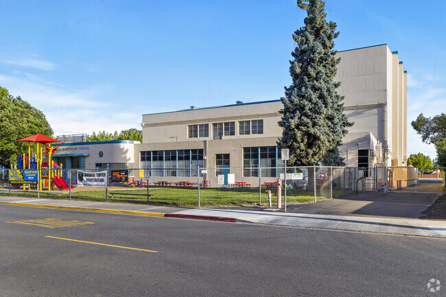 Magnolia Elementary School in Oakdale, Ca is a place that fosters a nurturing enviroment.