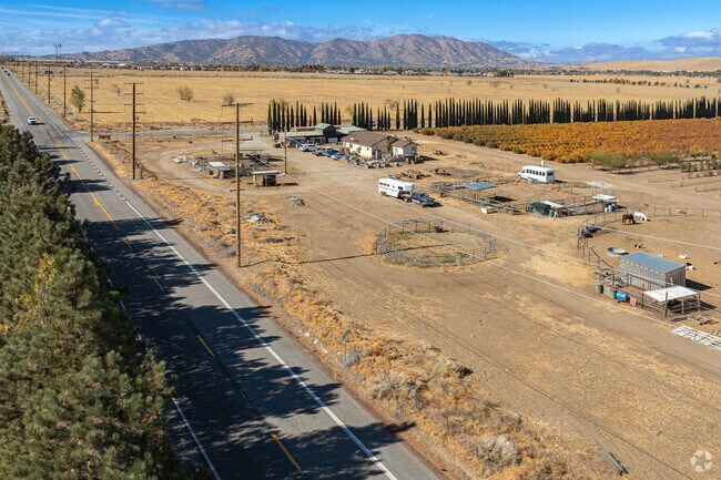 Tehachapi has several working farms and pastures near the foothills.