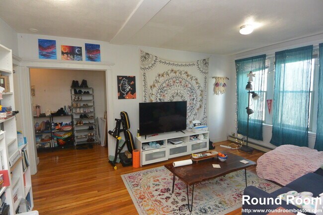 122 Washington St unit 24-6, Boston, MA 02135 - photo 6