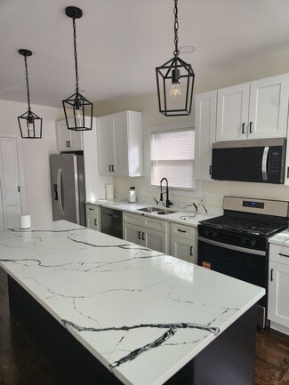 1956 W 14th Ave, Gary, IN 46404