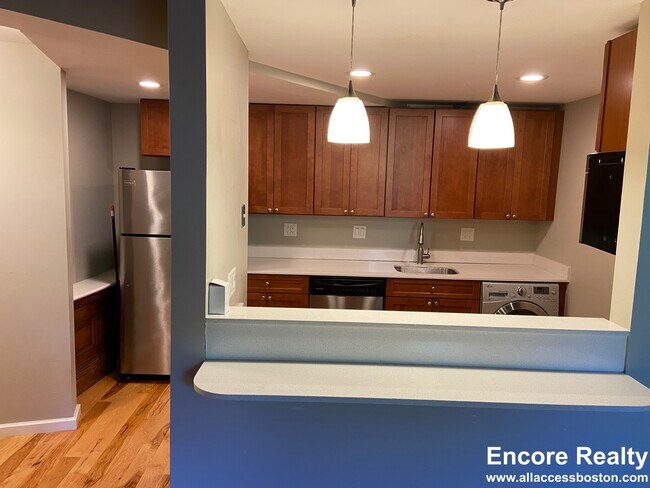 25 Bow St unit 17 - 35, Somerville, MA 02143 - photo 3