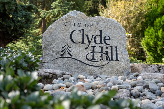 City of Clyde Hill neighborhood sign.