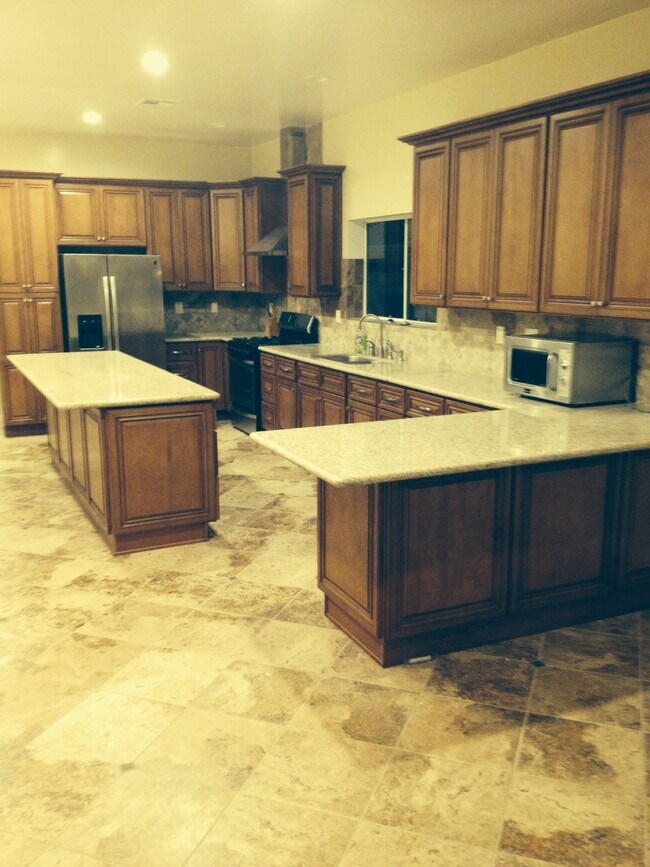 9041 Cattaraugus Ave, Los Angeles, CA 90034 - photo 6