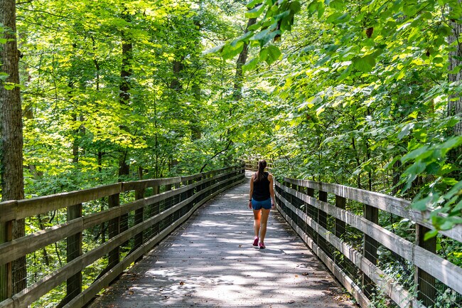 Saunders-Monticello Trail has multiple hiking options across 89 acres of land.