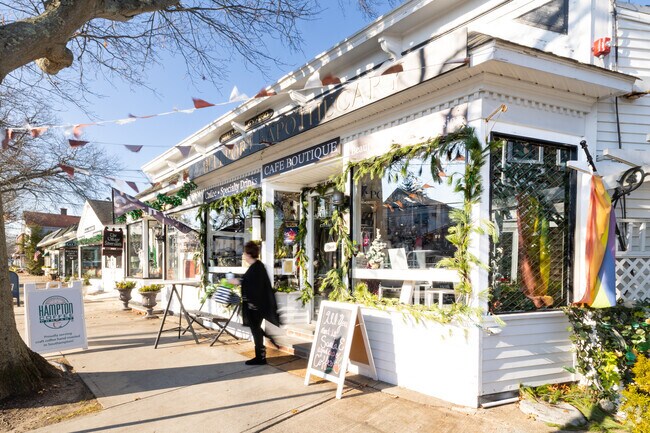 Bellport Apothecary in Bellport is a tastefully done cafe with other appealing merchandise.