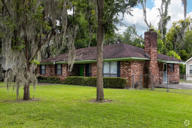 Large ranch homes sit on shaded lots in Tatemville.