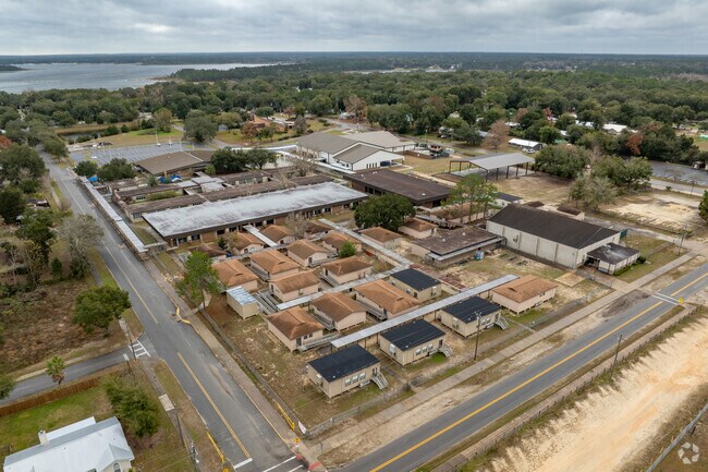 Keystone Heights Elementary School has everything for elementary learning.