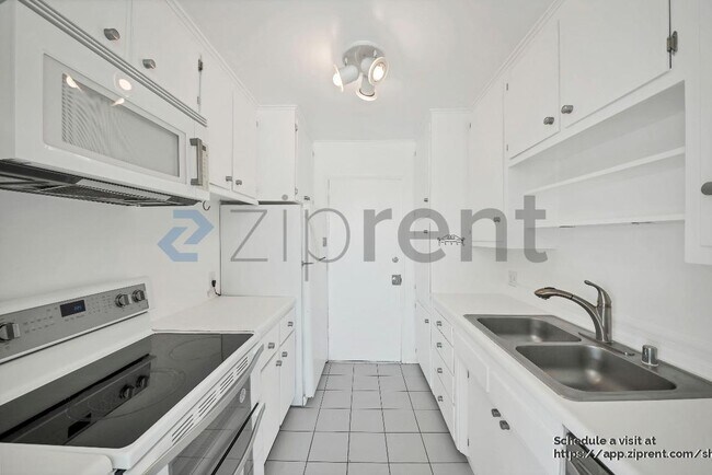 960 Larrabee St, West Hollywood, CA 90069 - photo 6