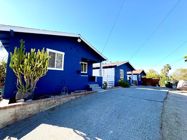 754 W Elberon Ave unit A, San Pedro, CA 90731 - photo 2