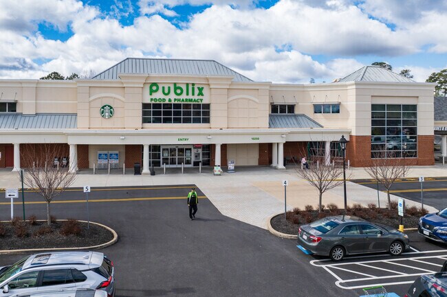 Locals have several options for groceries in Echo Lake including Publix Market.
