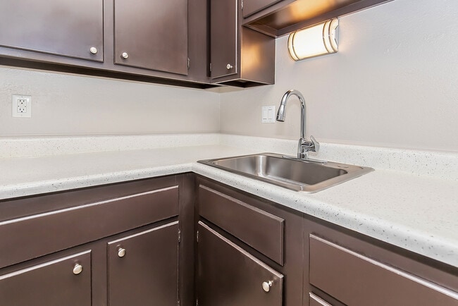 Pine Crest, Colorado Springs, CO 80909 - photo 4