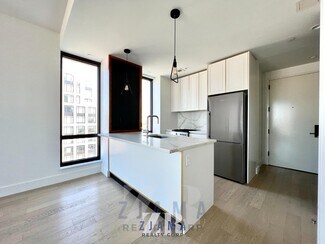 635 4th Ave Unit 806, Brooklyn, NY 11232