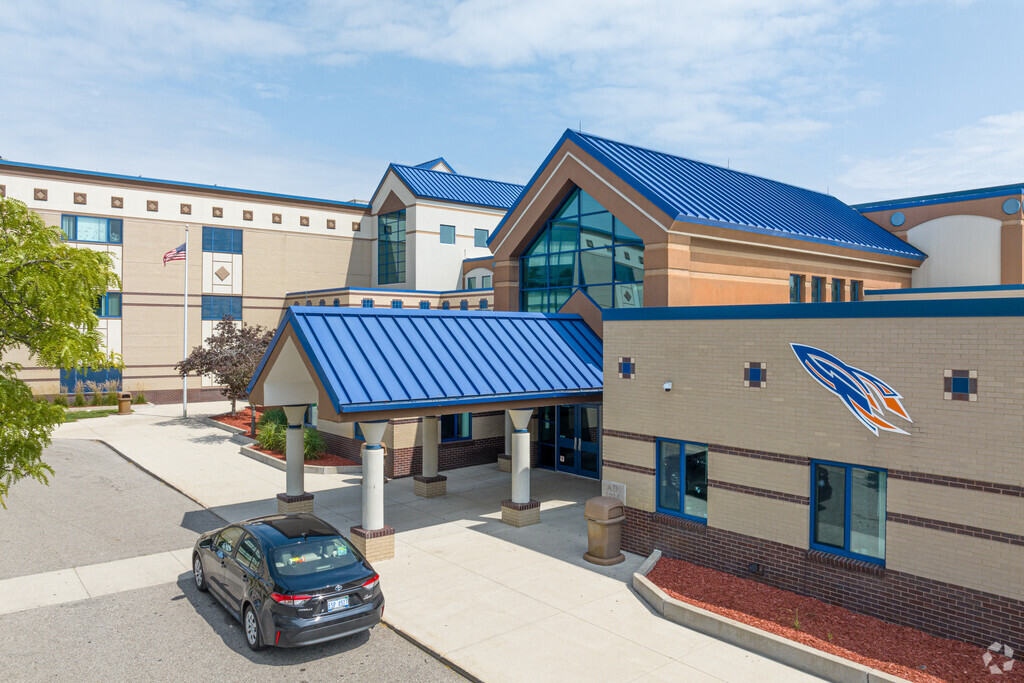 Kelloggsville Middle School has a large campus with pristine athletic fields.