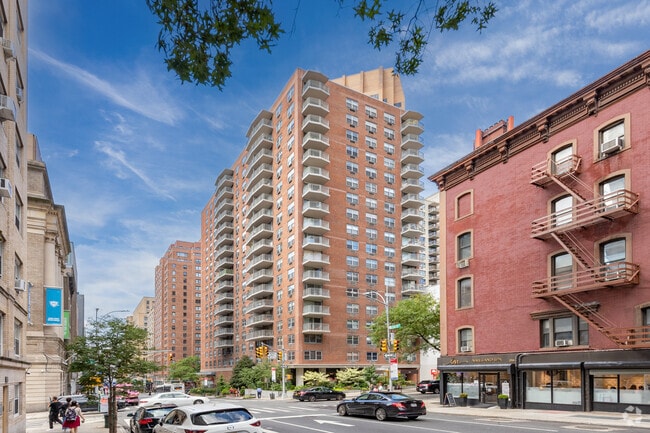 About Murray Hill House, New York NY | HOAs, Reviews