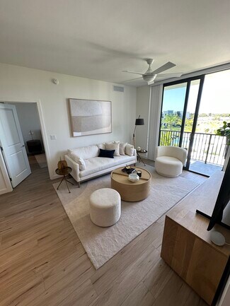 7107 W 4th Way Unit B2, Hialeah, FL 33014