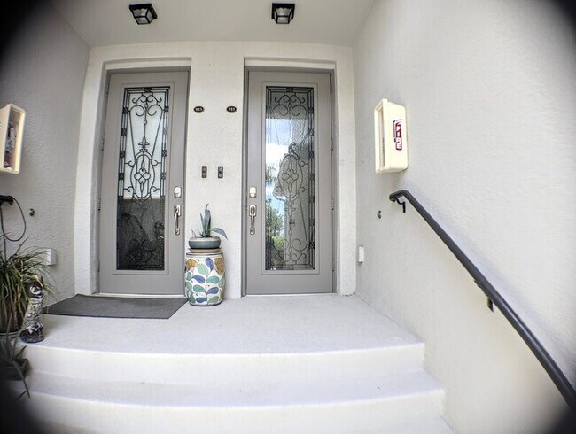 923 Tidewater Shores Loop, Bradenton, FL 34208 - photo 4