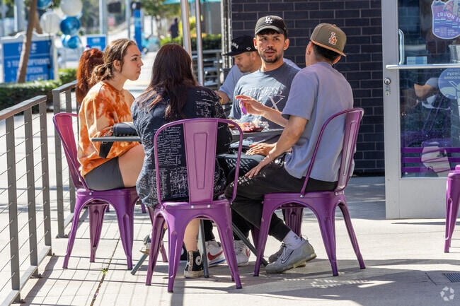 Enjoy a juice al fresco at Movita Juice Bar on Broadway.