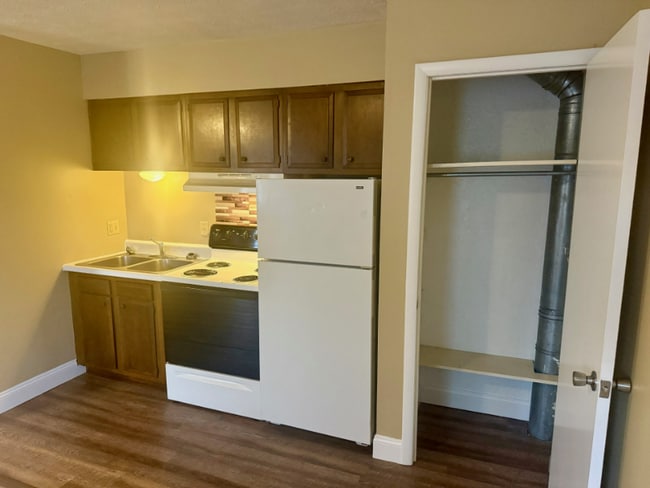 2305 Adams Ave unit 25, Huntington, WV 25704 - photo 4