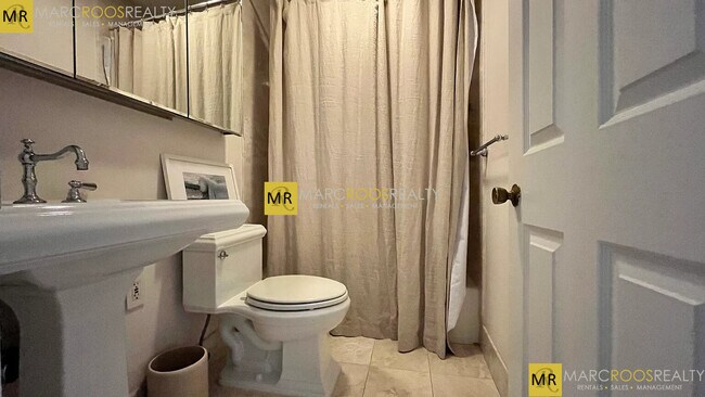 238 Marlborough St unit 301, Boston, MA 02116 - photo 3