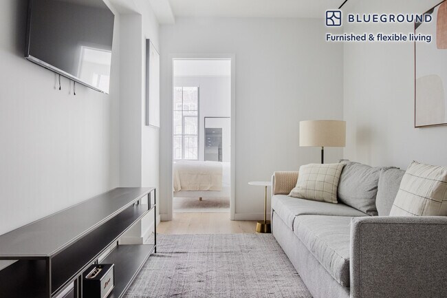 88 E End Ave unit FL3-ID1747, New York, NY 10028 - photo 2