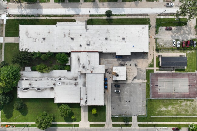 Ann Arbor Trail Magnet School 90 Degree Lookdown