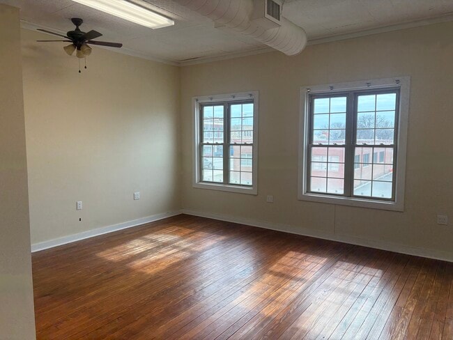 106 W 7th St unit 106, Newkirk, OK 74647 - photo 6