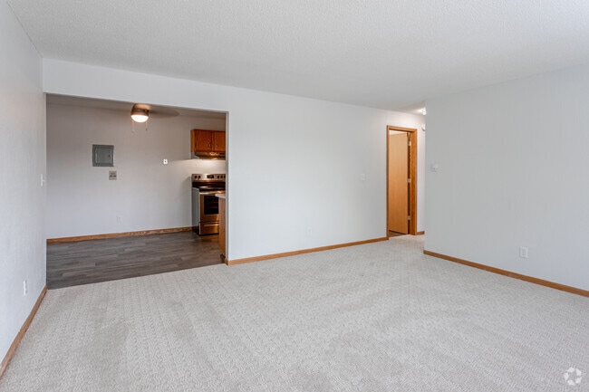 Cedar Square Apartments, Saint Cloud, MN 56304 - photo 5