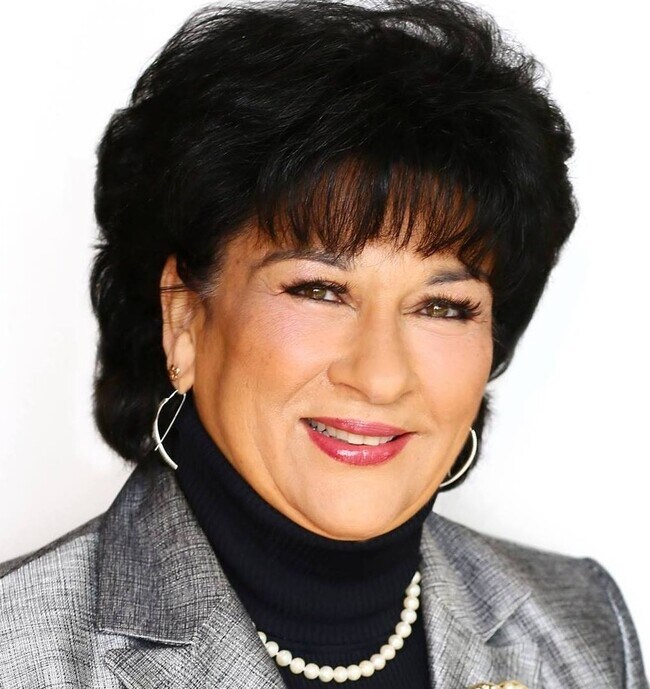 Anneliese Pearson