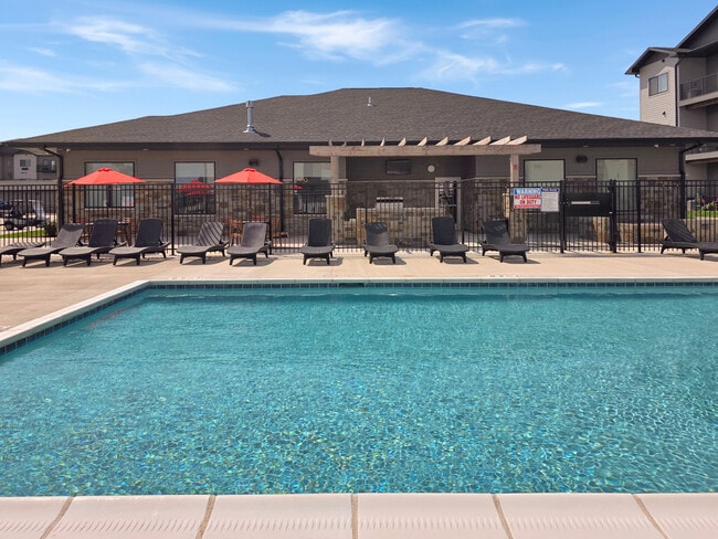 The Crossing on Boyson, Hiawatha, IA 52233 - photo 6