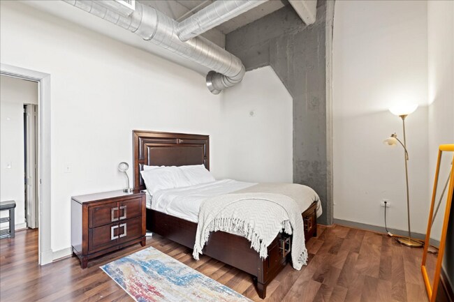 511 N Broad St, Philadelphia, PA 19123 - photo 5